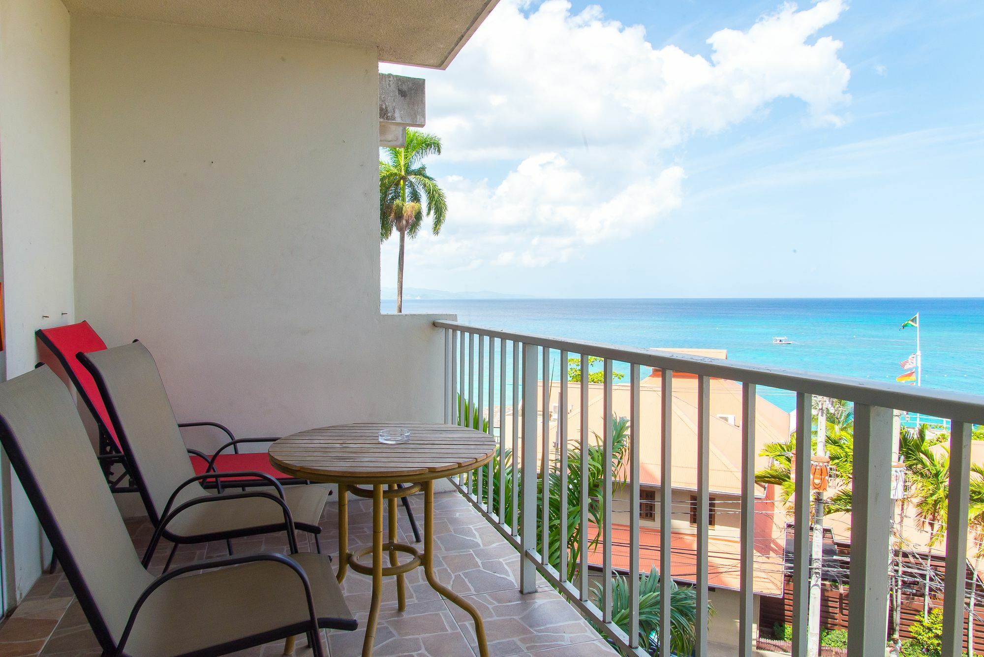 Montego Bay Club Apartments エクステリア 写真