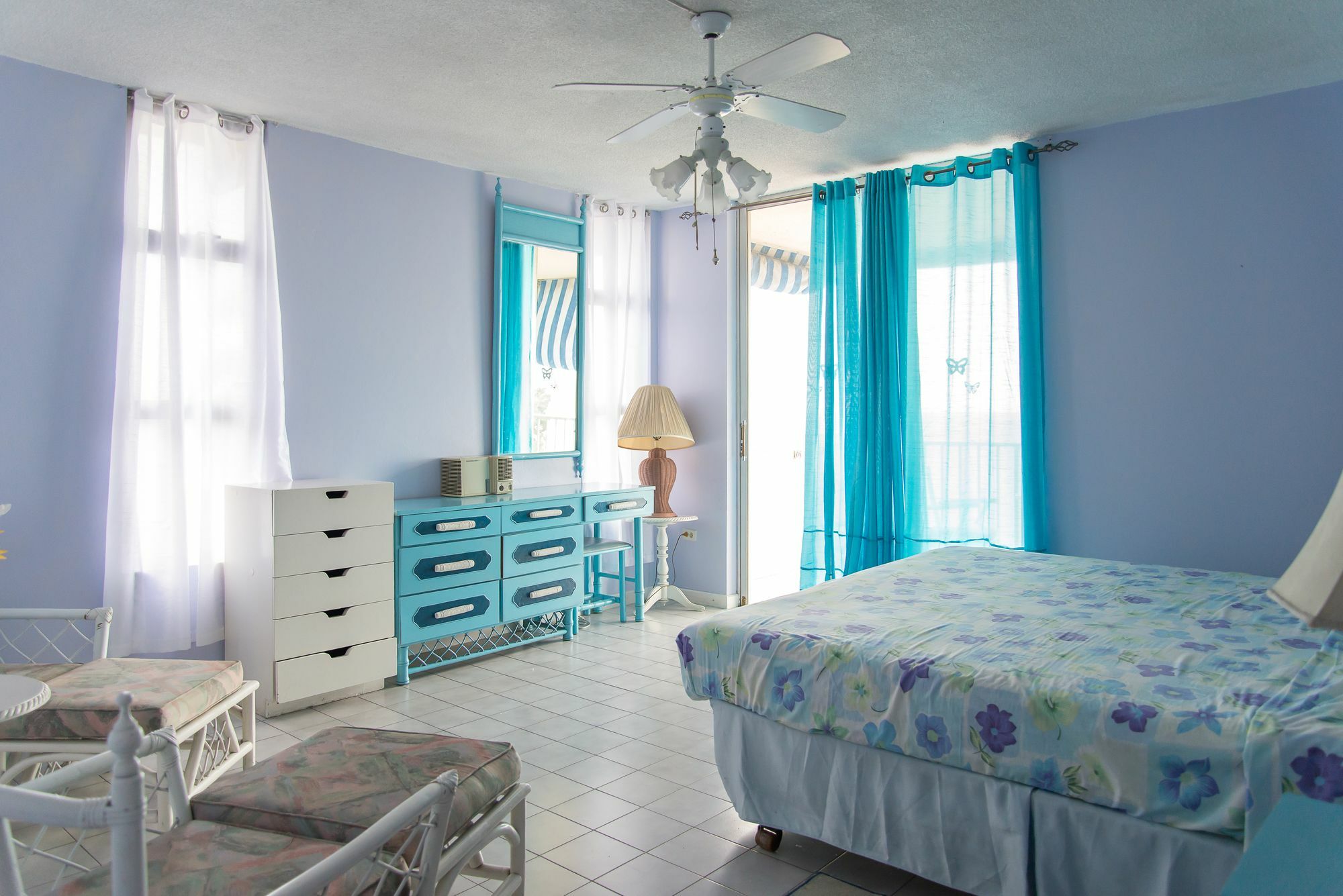 Montego Bay Club Apartments エクステリア 写真