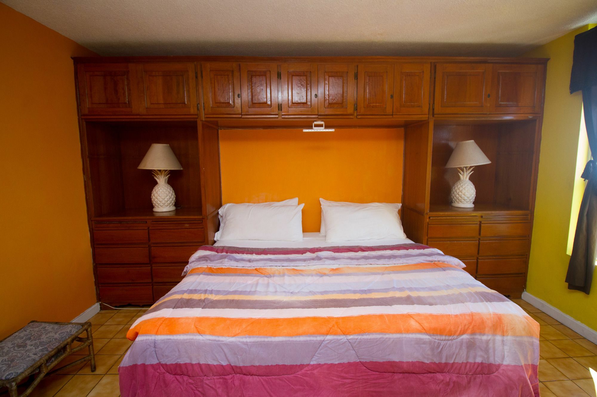 Montego Bay Club Apartments エクステリア 写真